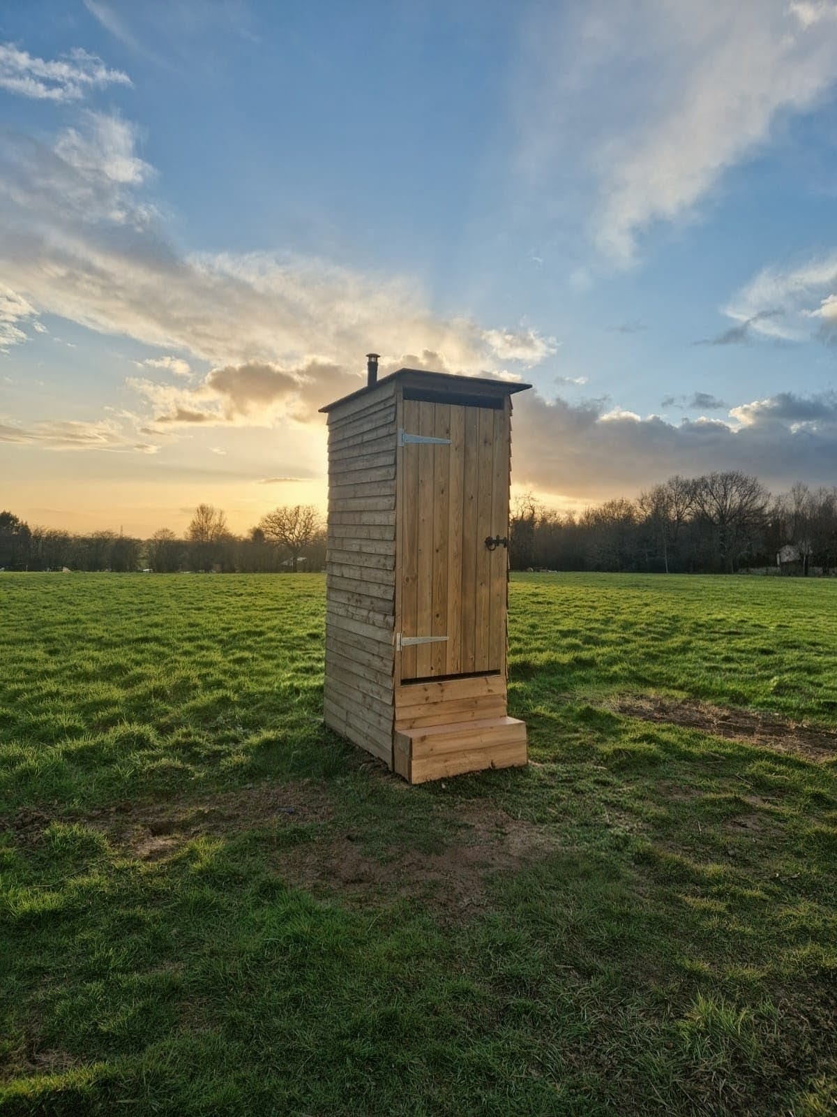 Combined Toilet and Composter - Image 9